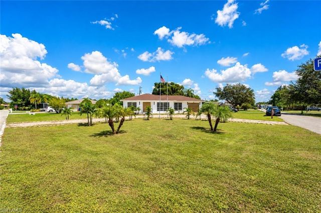 13002 10th ST, Fort Myers, FL 33905