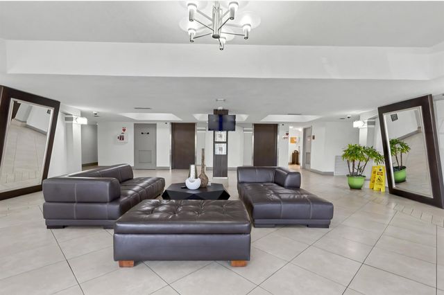 701 NW 19th Street 401, Fort Lauderdale, FL 33311