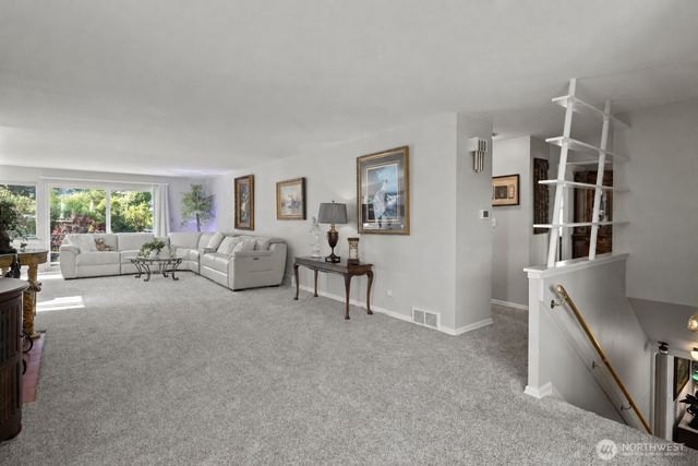 707 W Bertona Street, Seattle, WA 98119
