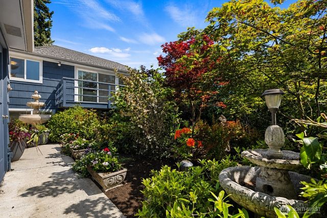 707 W Bertona Street, Seattle, WA 98119