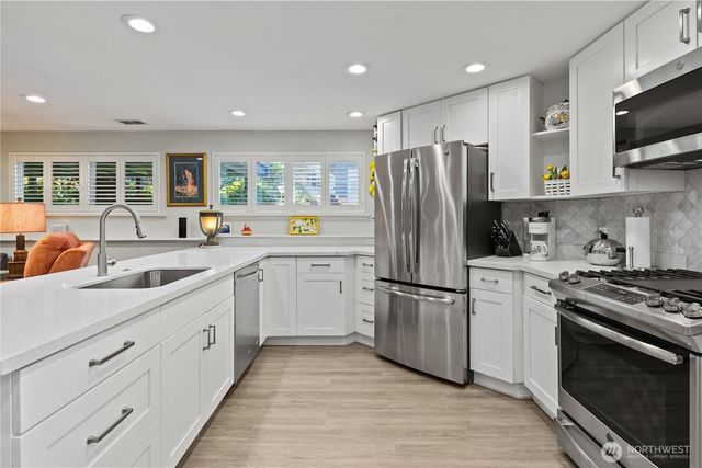 707 W Bertona Street, Seattle, WA 98119