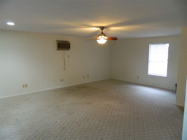1004 Palamino Drive, Leonard, TX 75452