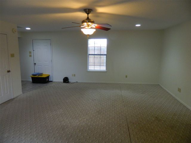 1004 Palamino Drive, Leonard, TX 75452