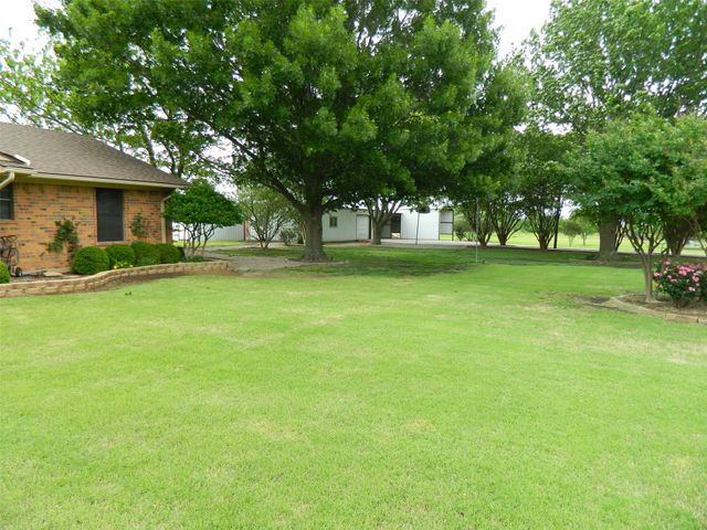 1004 Palamino Drive, Leonard, TX 75452