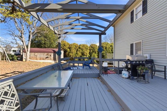 6012 Stanleyville Drive, Rural Hall, NC 27045