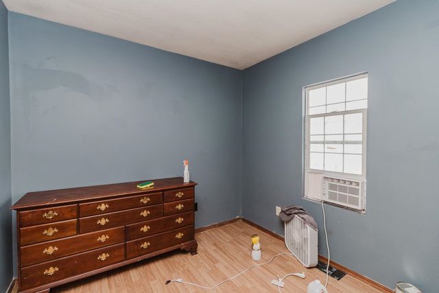 637 S Millwood, Wichita, KS 67213