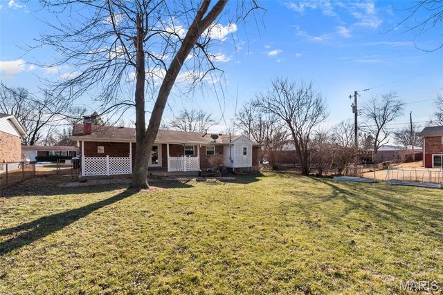 11239 Terry Avenue, Bridgeton, MO 63044