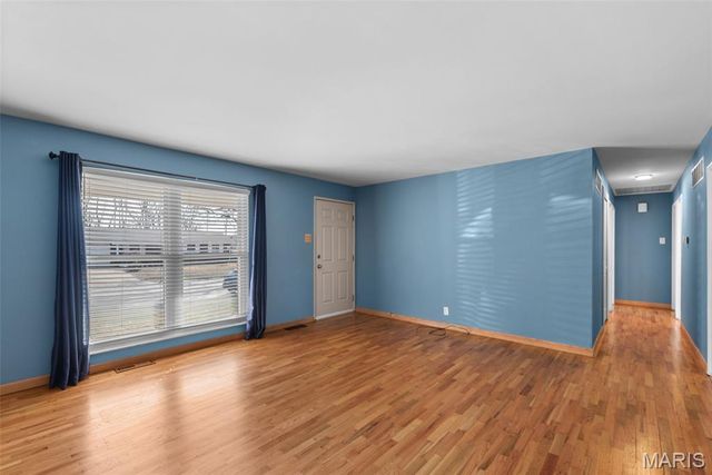 11239 Terry Avenue, Bridgeton, MO 63044