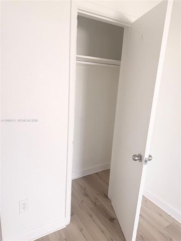 836 NW 10th St 1-4, Hallandale Beach, FL 33009