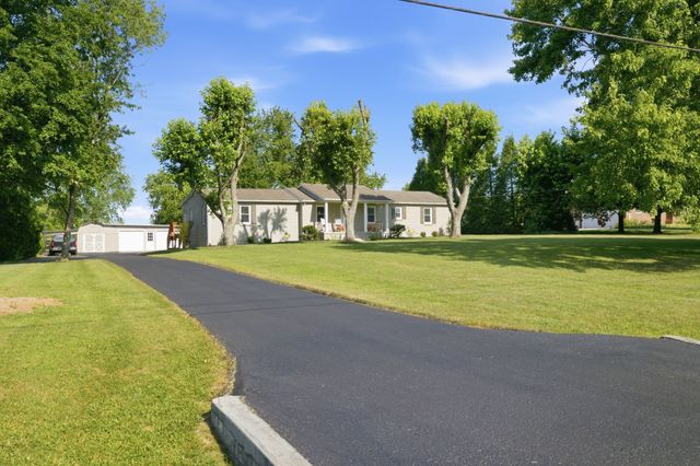 2613 Country Haven Dr, Thompsons Station, TN 37179
