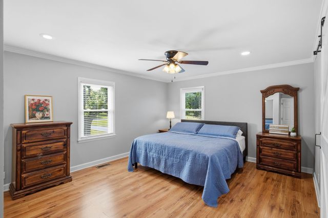 2613 Country Haven Dr, Thompsons Station, TN 37179