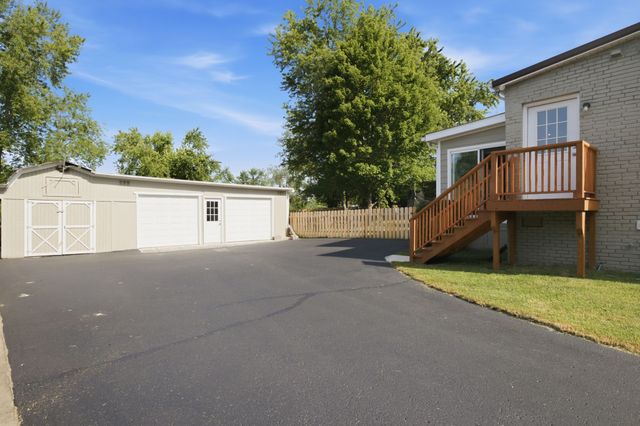 2613 Country Haven Dr, Thompsons Station, TN 37179