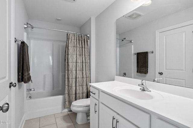 1602 Farm Pond Trail, Durham, NC 27703