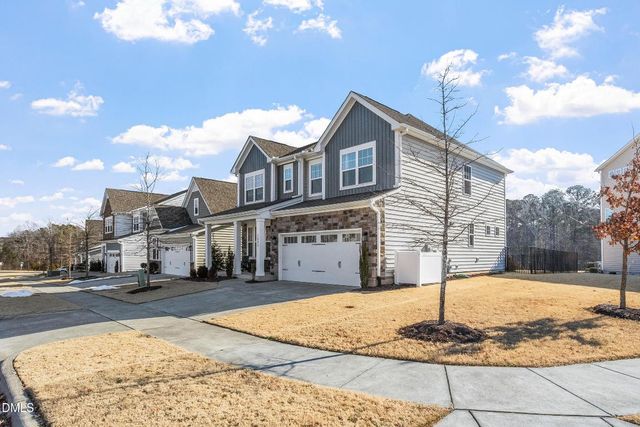 1602 Farm Pond Trail, Durham, NC 27703