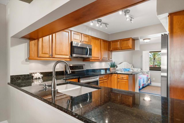 4450 GULF BOULEVARD 110, St Pete Beach, FL 33706