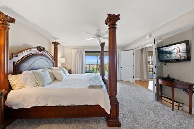 4450 GULF BOULEVARD 110, St Pete Beach, FL 33706