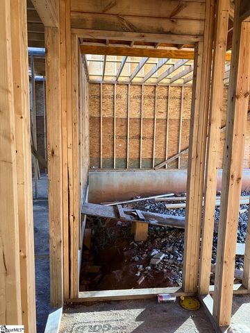 405 Landstone Terrace, Boiling Springs, SC 29316