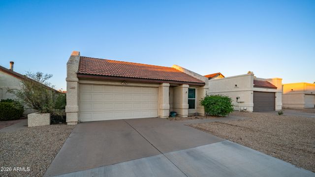 1206 W ESTRELLA Drive, Chandler, AZ 85224