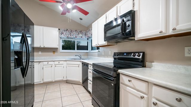 1206 W ESTRELLA Drive, Chandler, AZ 85224
