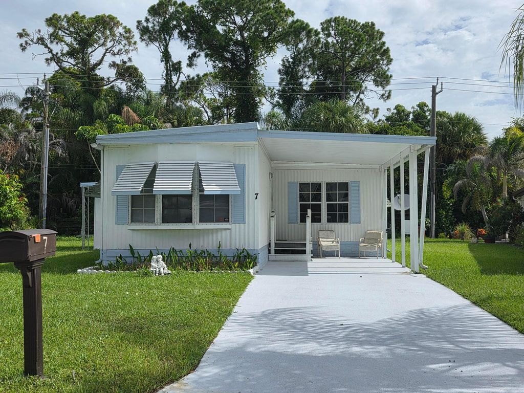 7 Quintana Roo Lane, Port St. Lucie, Port St Lucie, FL 34952