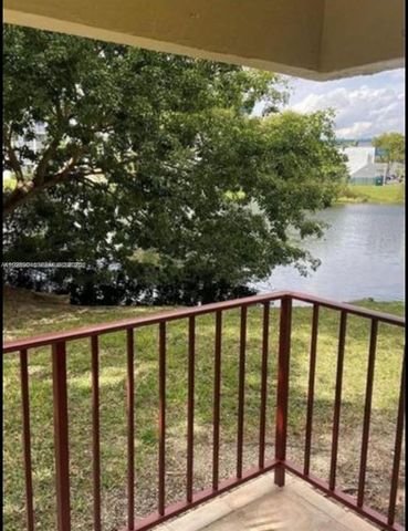 8775 Park Blvd 101, Miami, FL 33172