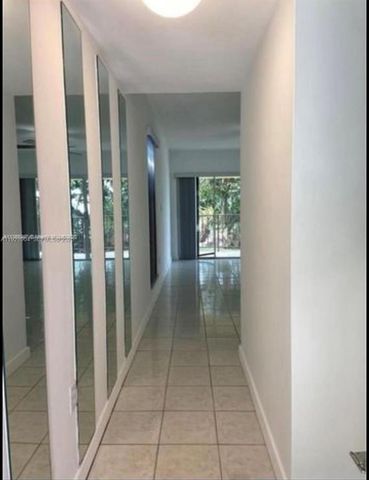 8775 Park Blvd 101, Miami, FL 33172