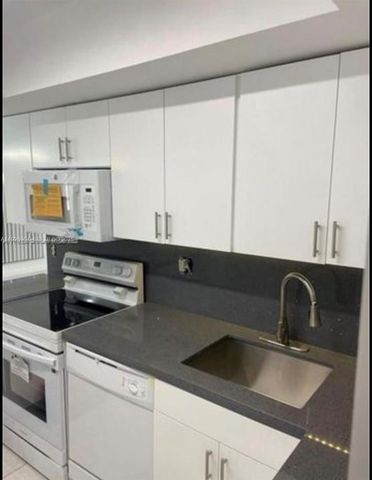 8775 Park Blvd 101, Miami, FL 33172