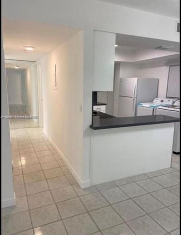 8775 Park Blvd 101, Miami, FL 33172