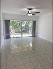 8775 Park Blvd 101, Miami, FL 33172