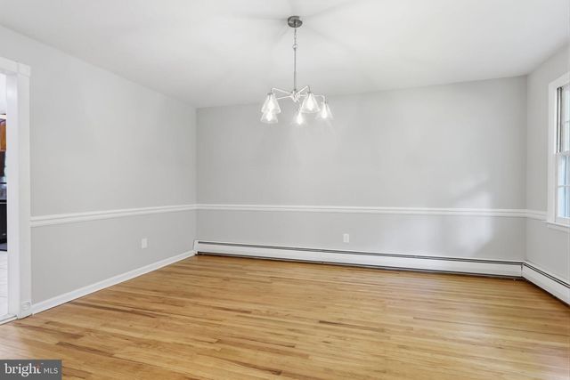 121 BUCK HILL DR, Holland, PA 18966
