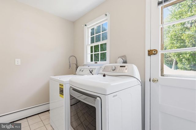 121 BUCK HILL DR, Holland, PA 18966