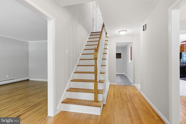 121 BUCK HILL DR, Holland, PA 18966