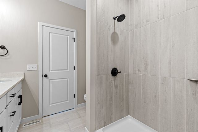 3064 Ridgeview Circle, Coralville, IA 52241