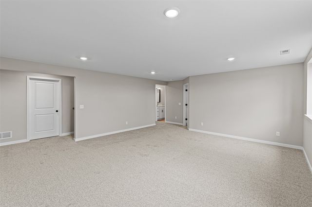 3064 Ridgeview Circle, Coralville, IA 52241