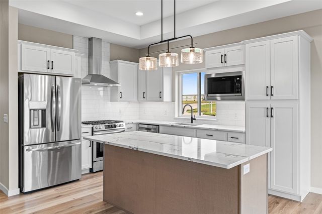 3064 Ridgeview Circle, Coralville, IA 52241