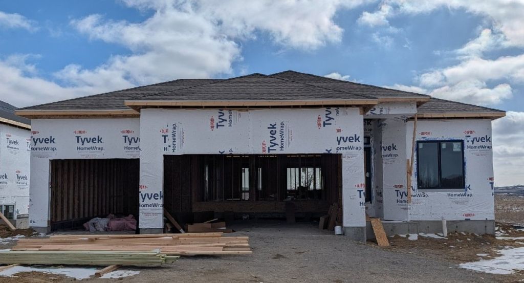 3064 Ridgeview Circle, Coralville, IA 52241