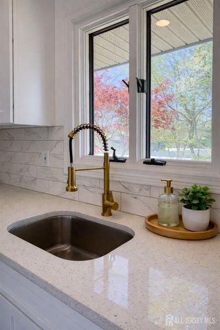 606 Willow Avenue, Piscataway, NJ 08854