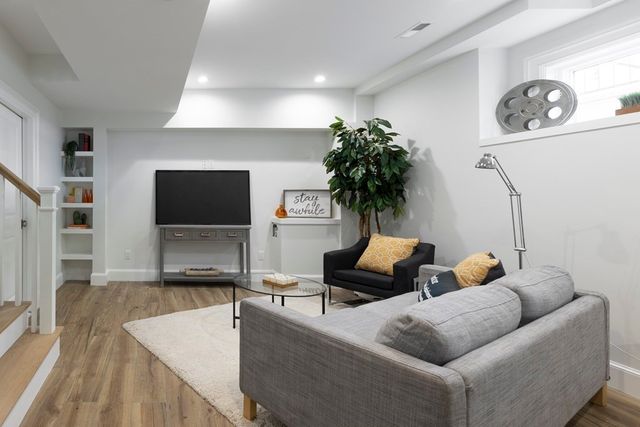 135 Western Ave 135, Cambridge, MA 02139