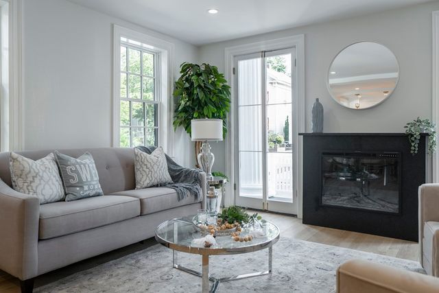 135 Western Ave 135, Cambridge, MA 02139