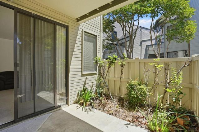 3778 Stoneglen N, Richmond, CA 94806