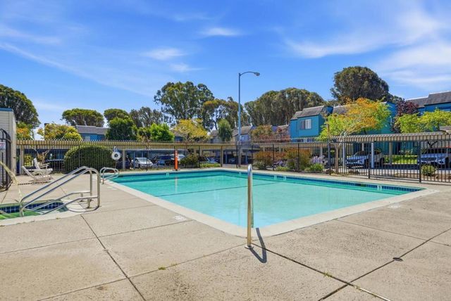 3778 Stoneglen N, Richmond, CA 94806