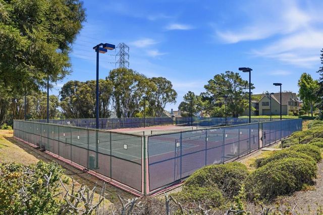3778 Stoneglen N, Richmond, CA 94806