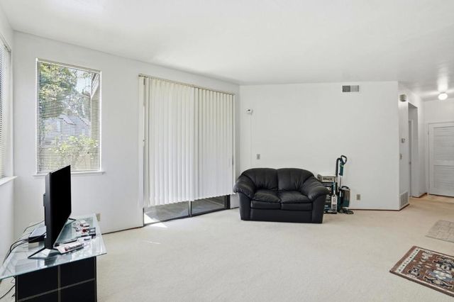 3778 Stoneglen N, Richmond, CA 94806