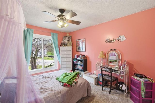 4121 NW Delwood Drive, Blue Springs, MO 64015