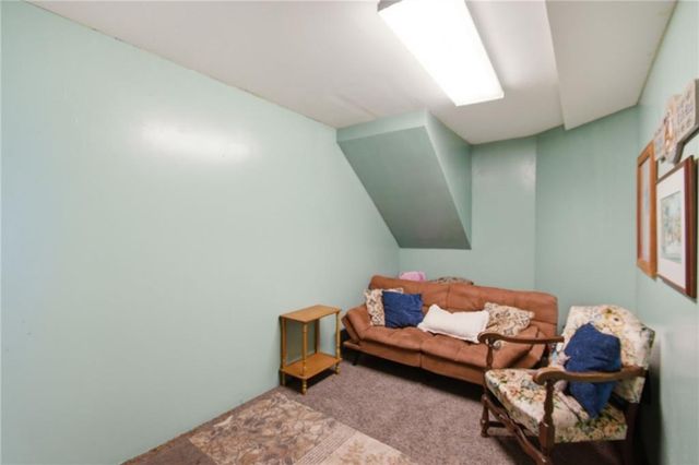 4121 NW Delwood Drive, Blue Springs, MO 64015