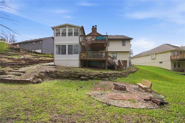 4121 NW Delwood Drive, Blue Springs, MO 64015