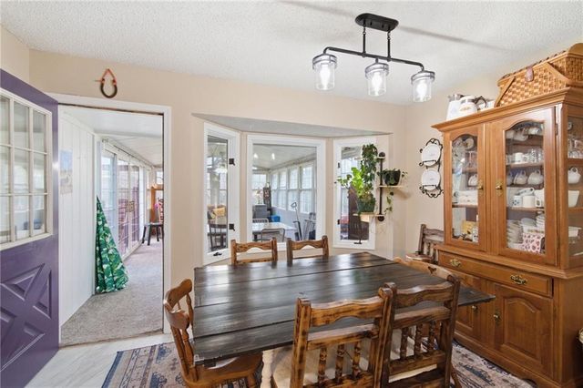 4121 NW Delwood Drive, Blue Springs, MO 64015