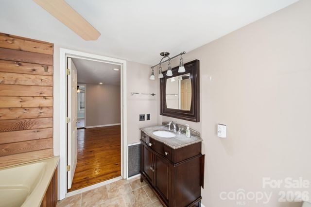 101 W Raleigh Street, Stanfield, NC 28163