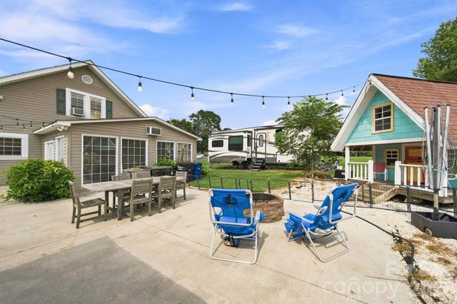 101 W Raleigh Street, Stanfield, NC 28163
