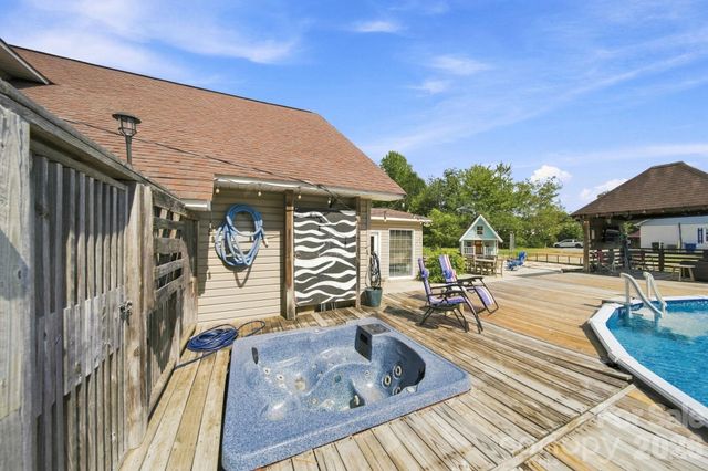 101 W Raleigh Street, Stanfield, NC 28163